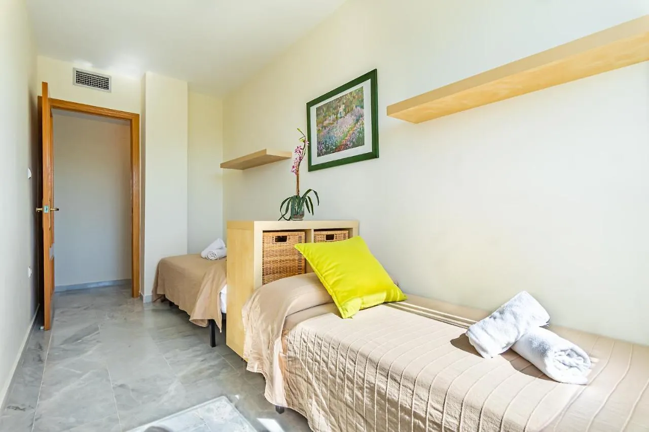 Sun & Sand Beach Apartment Marbella