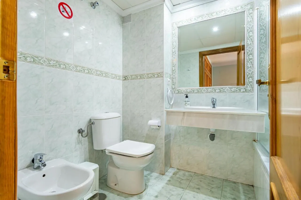 Sun & Sand Beach Apartment Marbella