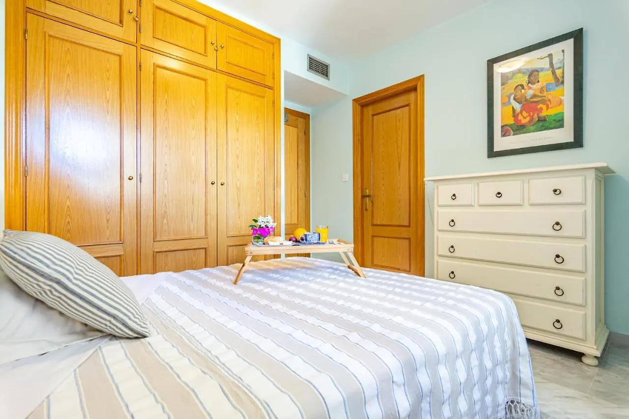 Sun & Sand Beach Apartment Marbella